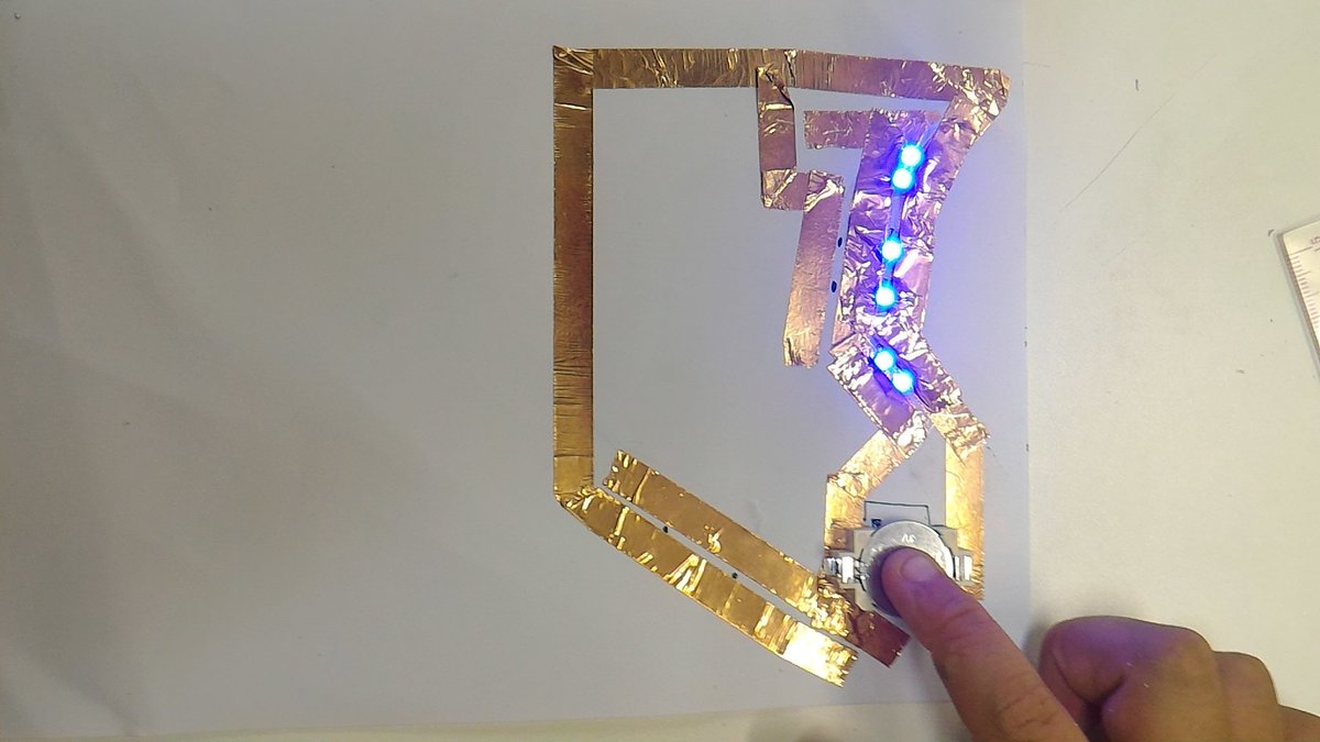 RickyTsui3's tweet photo. His look said it all @TinkeringStudio #STEMed #papercircuit #STEMeducation #STEM https://t.co/jo5IzbVQaG
