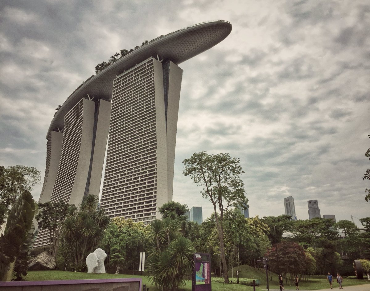 KarinBienz's tweet photo. #Singapore https://t.co/yohDVFHem1
