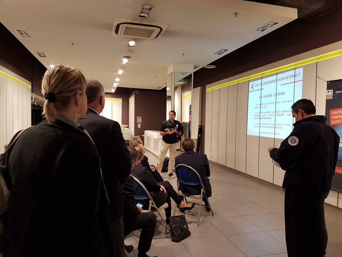 Prefet67's tweet photo. Ne ratez pas les conseils de la police judiciaire de Strasbourg pour éviter les escroqueries sur internet!! Rdv à @rivetoile toute la journée pour les rencontres de la #sécurité!!
@PoliceNat67 https://t.co/zTSVeniBvc