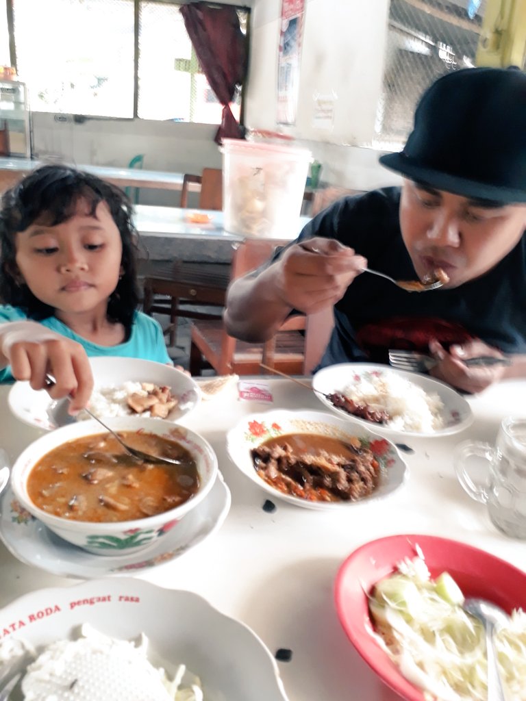 aniehety's tweet photo. Nunut madang😂tekan wonosari😁#satepakturut#karangmojo https://t.co/Xowvqs50Qb