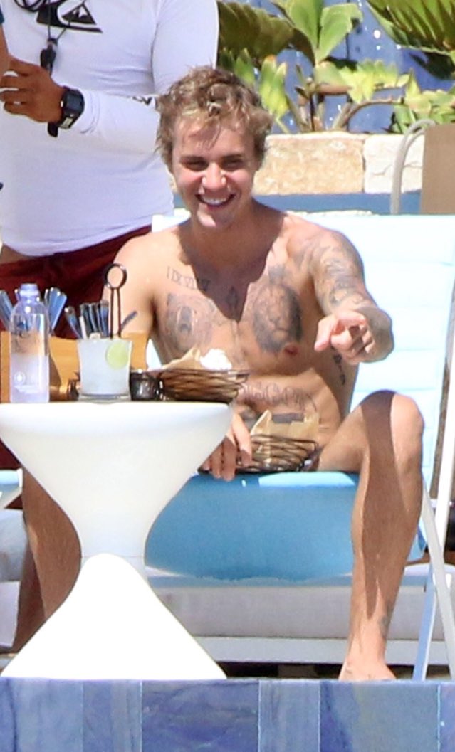 jdbiebertg's tweet photo. His smile means the world to me. https://t.co/E0IMZSVK2y