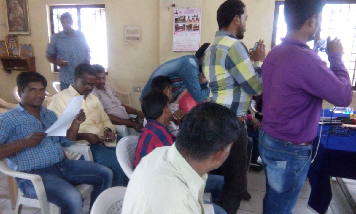 shoasifnagar's tweet photo. Asifnagar Police arrested Accused Syed Akoth Ghori@Syed Mudassir held Press Note, who taken Rs70lakhs on curing evil spirit. In Cr.No.229/17 https://t.co/5Og0pFNiqc