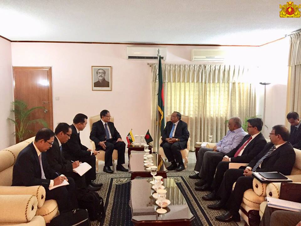 #UnionMinister holds talks with #Bangladeshi FM over ##NorthernRakhineissue
Read More: statecounsellor.gov.mm/en/node/1051