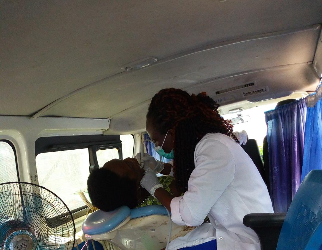CharlotteXpertS's tweet photo. Good Morning
Pepsodent's mobile dental team @ your service at Igbudu market, Warri, Delta State.
#PepsodentCares #3in1Protection #SmileMore https://t.co/Qoe66vmlvd