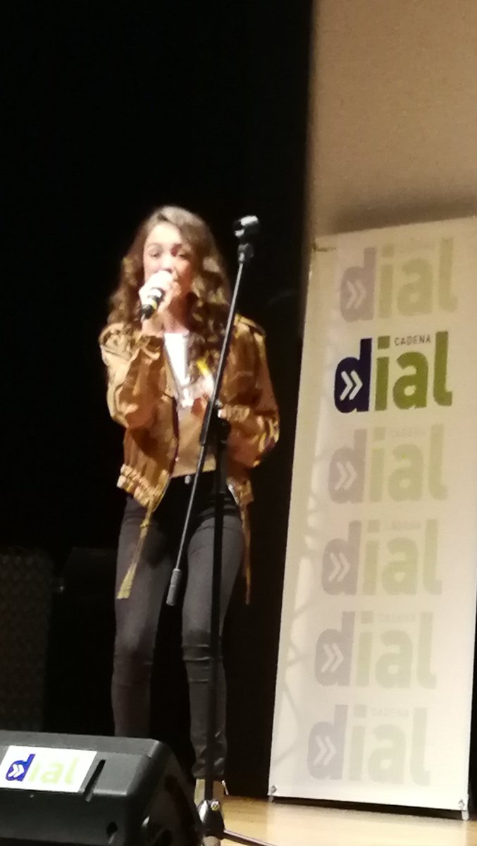 loyaltycomunica's tweet photo. #EscuchoDialTalCual disfrutando con mi niña de @Mariaparradovoz https://t.co/s3GOJGeOH5