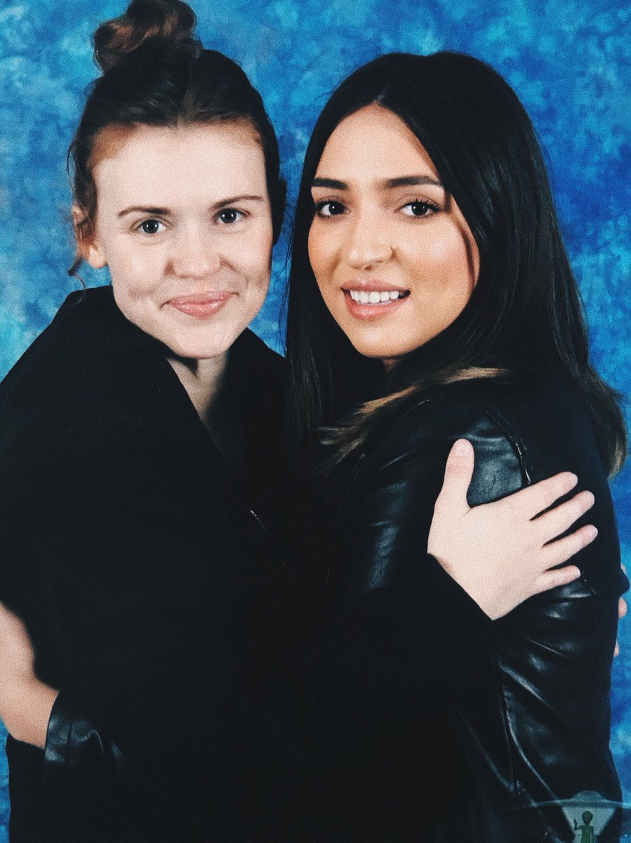 vintage_silva's tweet photo. Had the best day ever at #cotn4 these people are amazing ❤️ https://t.co/2gIVMcr7El