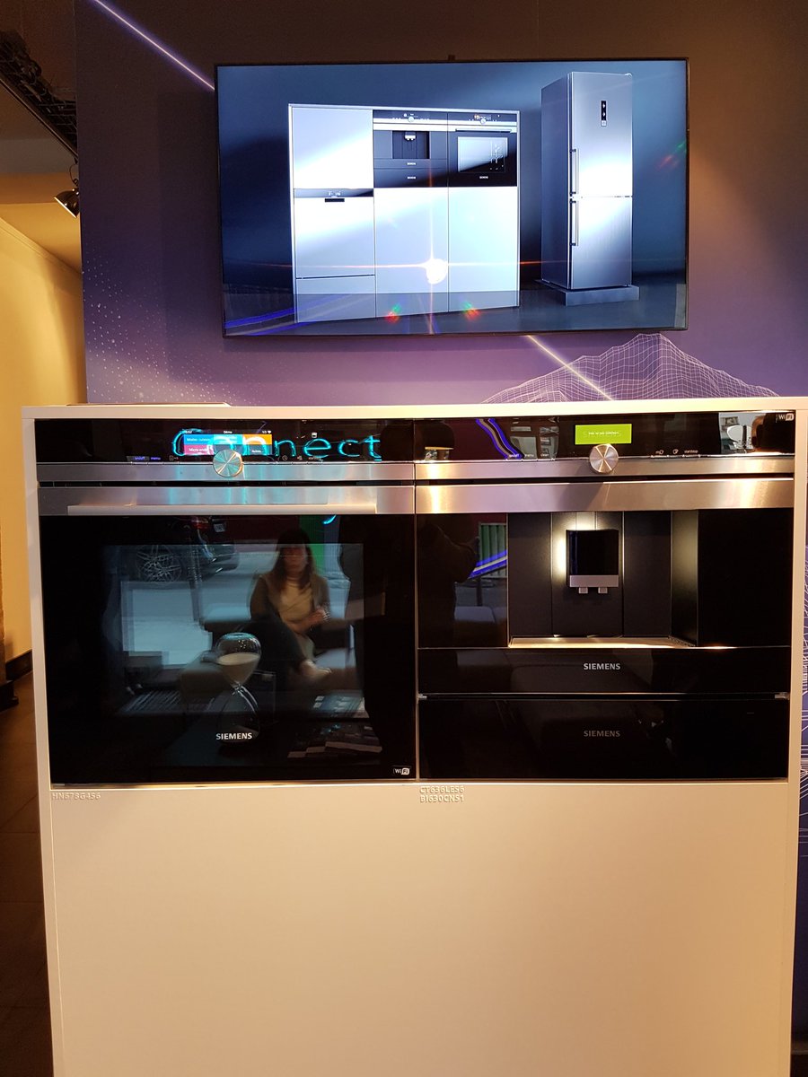 Miam miam je sens que ça va être mon prochain four... #SiemensHomeConnect