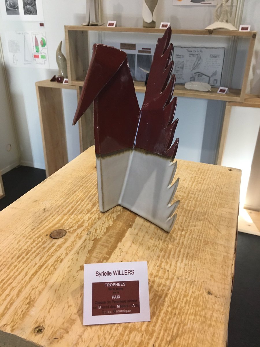 HenryMoisand's tweet photo. Travail des #1BMA sur le thème de la paix pour le Rotary Club de Gray. Nos artistes toujours pleins d'imagination et de talent! https://t.co/CGGyhxshZS