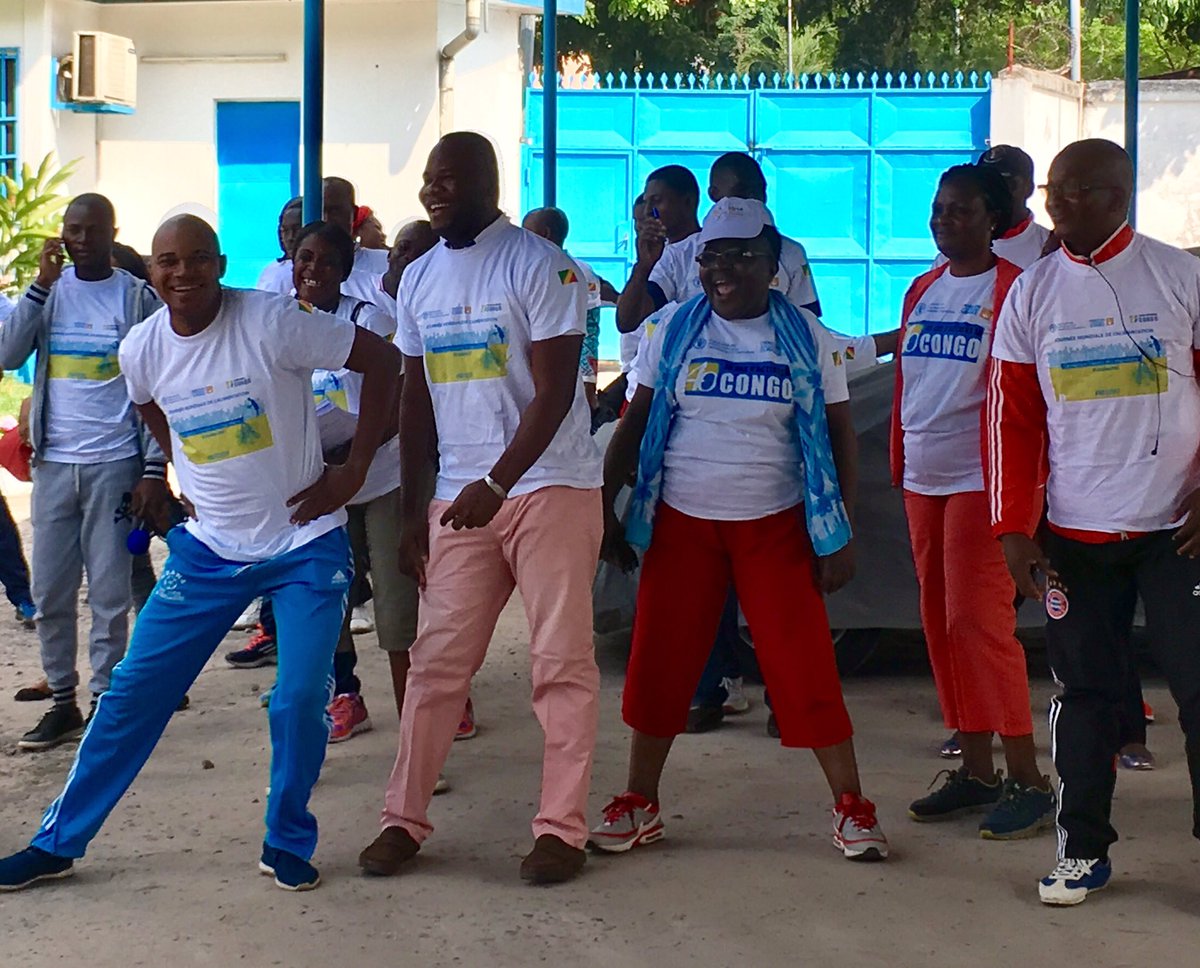 bjlaurenceau's tweet photo. Ca se passe à Brazza 🇬🇳 ! Marche sportive 🏃🏿‍♀️🚶🏼‍♀️🚶🏾#FemmeRurale #SécuritéAlimentaire  @FAOnews @UN_Congo #team242 https://t.co/B6R9BbN9Aj