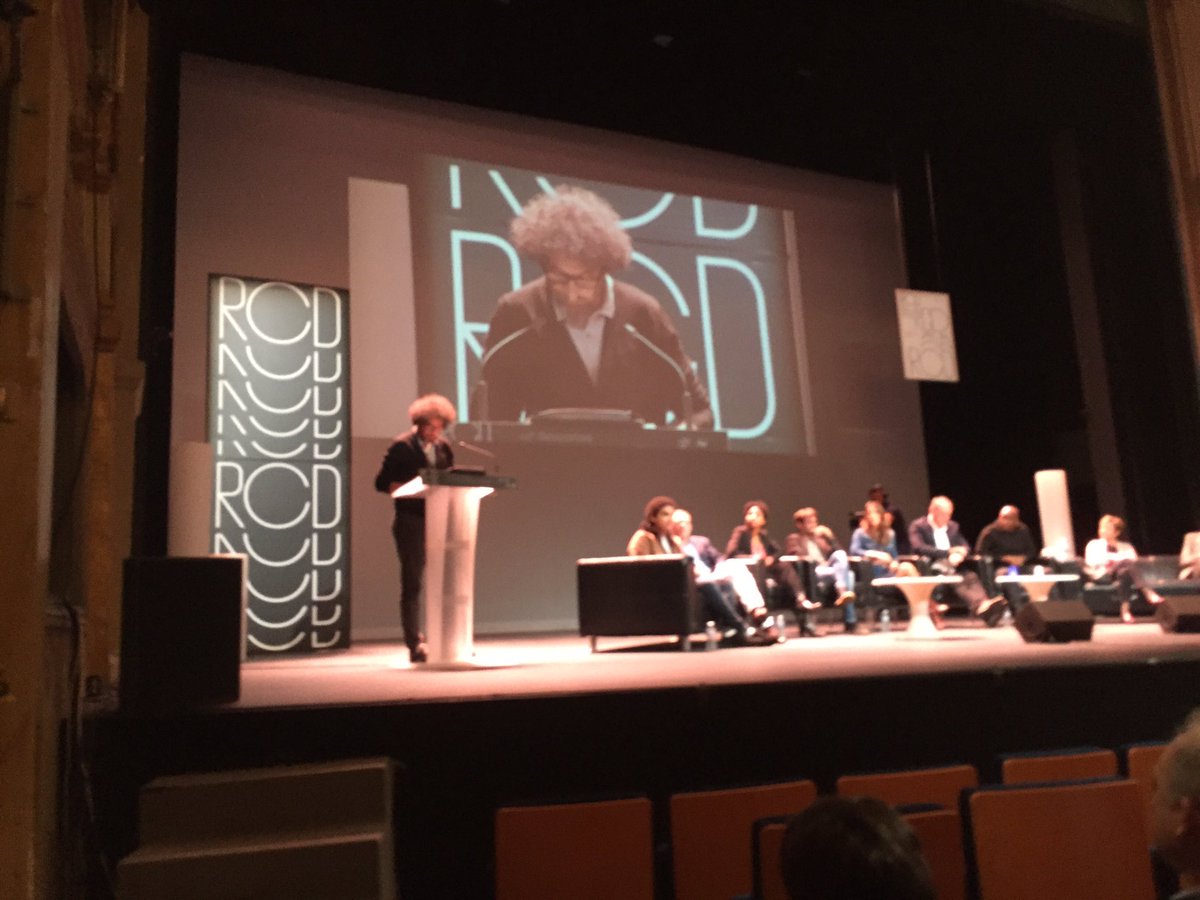 L_ARP's tweet photo. Conclusion des Rencontres Cinématographiques de Dijon par le président de l'ARP, @raduoioioi #RCD_2017 https://t.co/M1R0IIUbtD