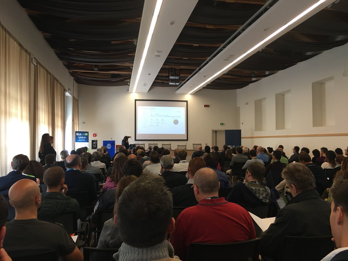 kamzancloud's tweet photo. Una giornata di corsi tra Comunicazione, Strategia e Tecnologia per più di 500 persone. #sellalab #openday #SELLALABopenday #networking https://t.co/6Qlm9X8L4Y