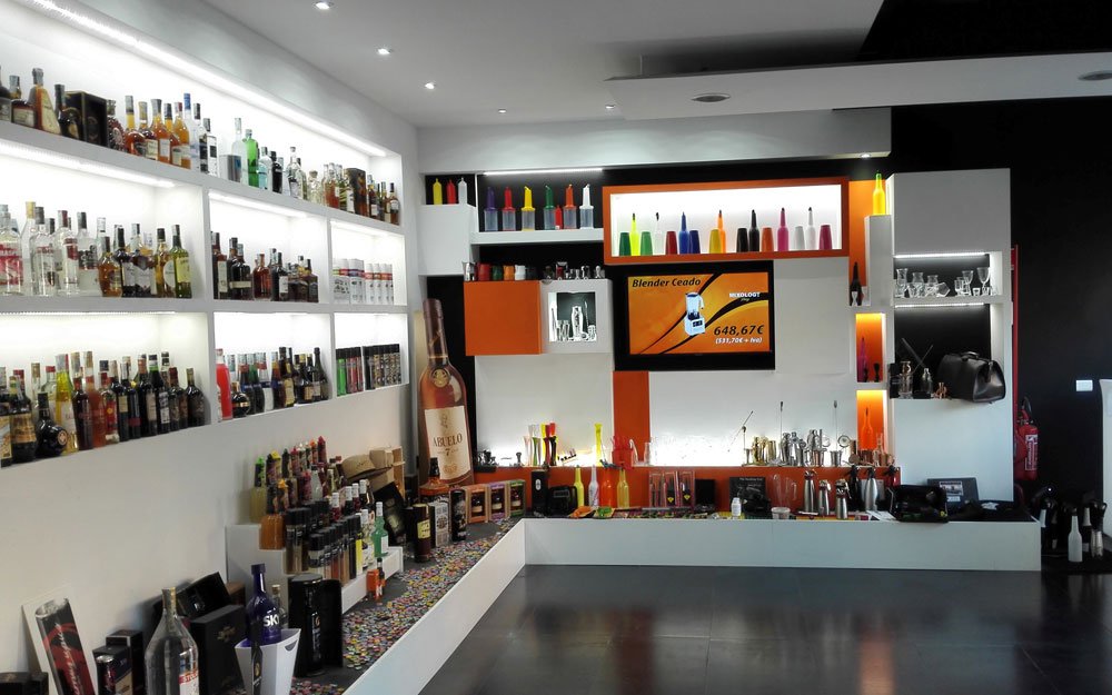 fab_dipalma's tweet photo. Grazie a #mixology il lavoro del barman è alla portata di tutti! Scopri di più https://t.co/SHLQICmBXY #corsobarman #mixologyacademy https://t.co/pUqQVzgo8w