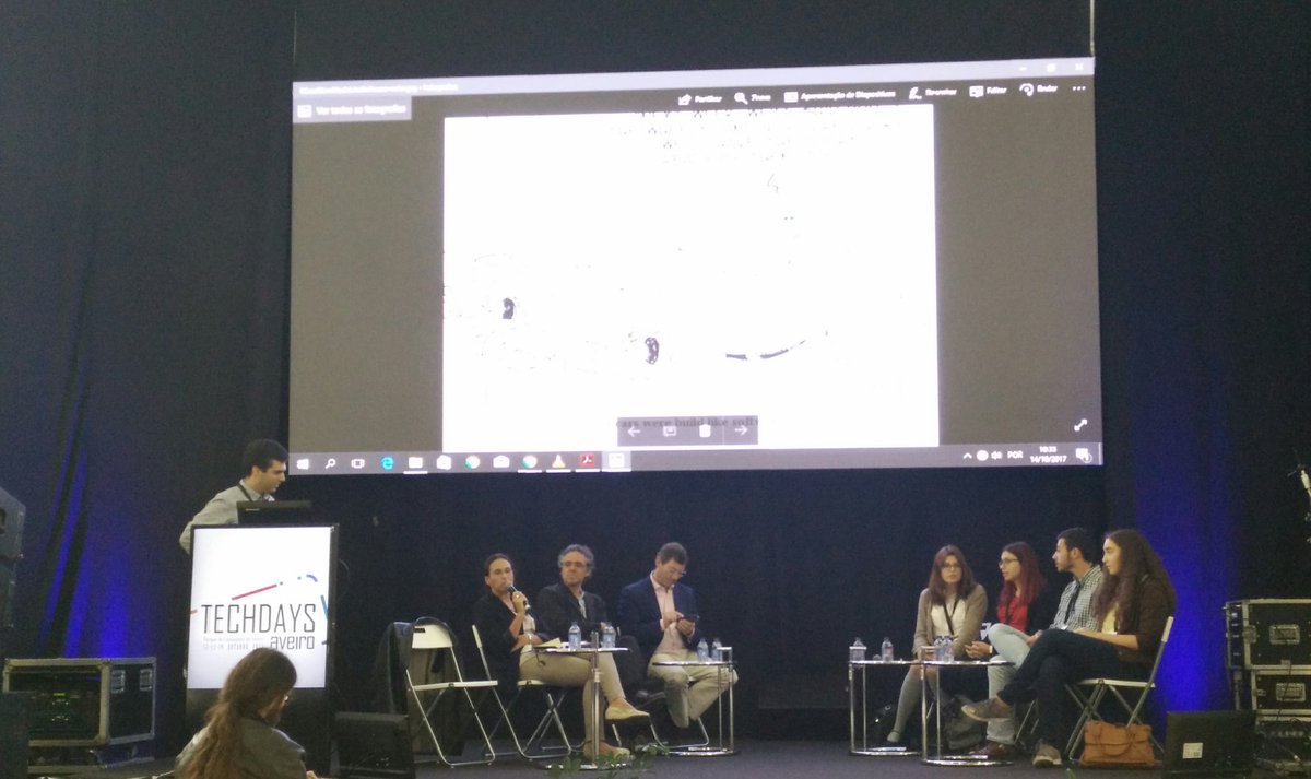 paulasimoes's tweet photo. Moção: Com dinheiro público, só Software Livre #TechDays2017 https://t.co/eAnuPFWcyd