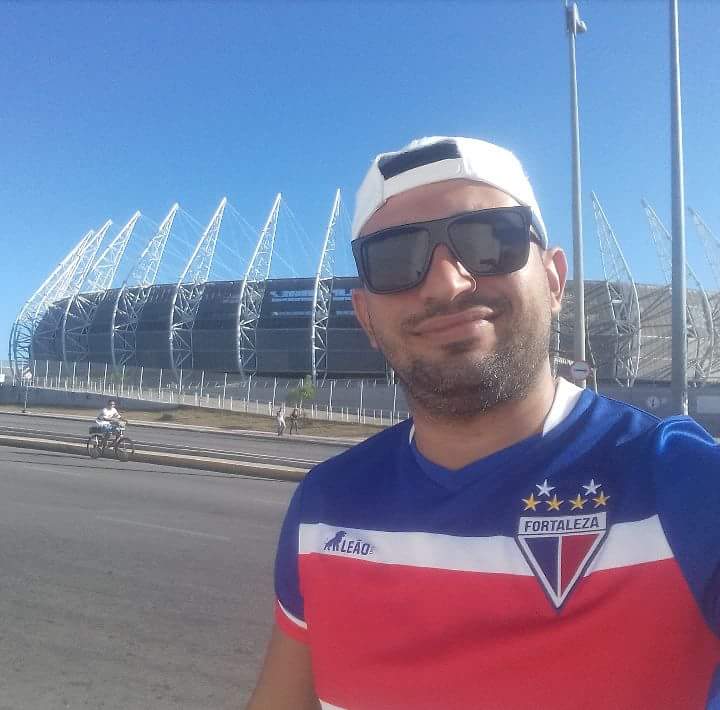 Já tem torcedor chegando na Arena Castelão.  #vemparaocastelão