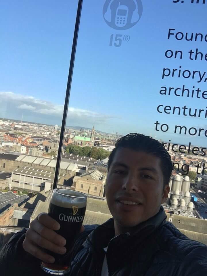 peperamirez_mdz's tweet photo. #guinnesstorehouse #sloncha 🇮🇪🍻 https://t.co/YuF6Q2vQ22
