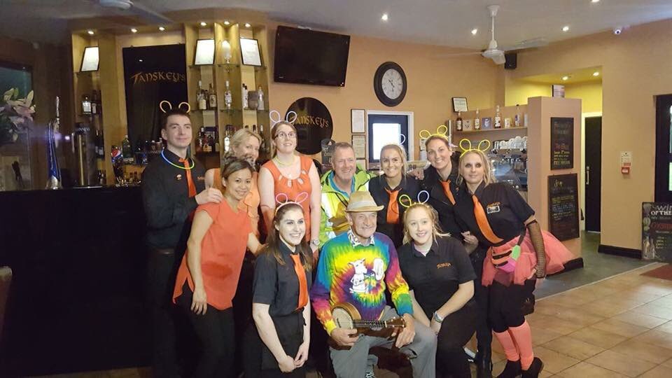 tanskeys_bar's tweet photo. Team Tanskeys 💪 https://t.co/5YSQpZot9u
