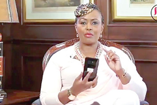 PeopleDailyKe's tweet photo. Trending tweet Mutoko the techie
https://t.co/oyIVq1XdmT #TweetLikeMutoko #PDWikendi https://t.co/SZTgTQPrw3