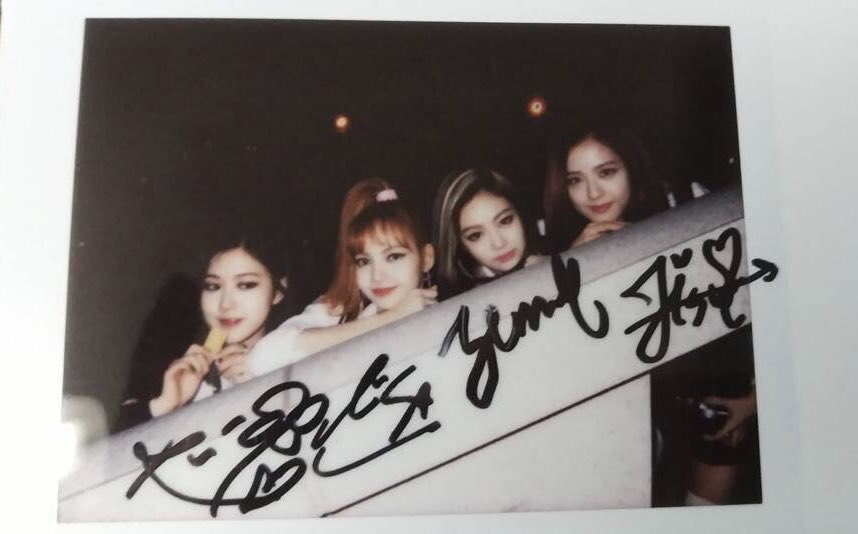 Haeyoung (@hailimez) on Twitter photo 