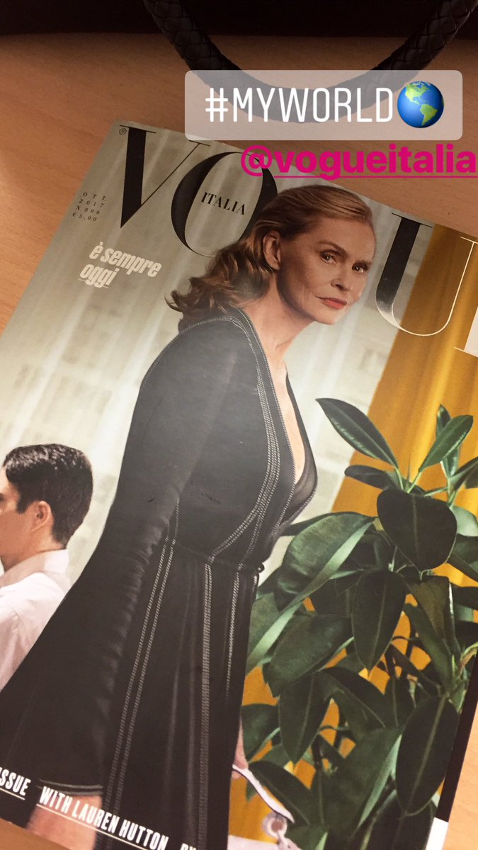 Rita_OVT's tweet photo. #myworld @voguemagazine #thebest magazine about #fashion.
#studyng #moda #fashionstyle #style @styled247 @thefashionfeed #OverTheTop💎 https://t.co/T7mll4UpSN