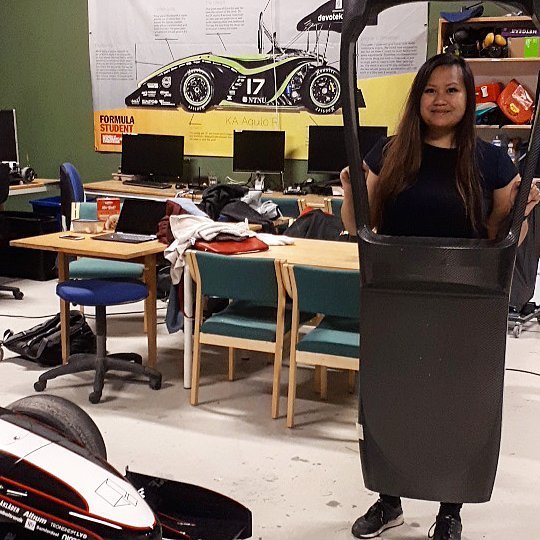 RevolveNTNU's tweet image. Having fun cleaning the workshop 😁 #cleanfaster ift.tt/2wUv0qi