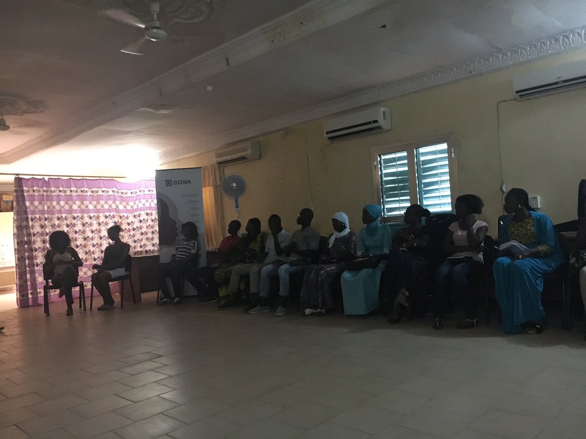 niallee04's tweet photo. Prolongement campagne @OSIWA1 #SesDroitsNotreAffaire &amp; #journeeinternationaledelafille à #Diourbel : focus group avec les jeunes #kebetu https://t.co/OQFUO0KwDf