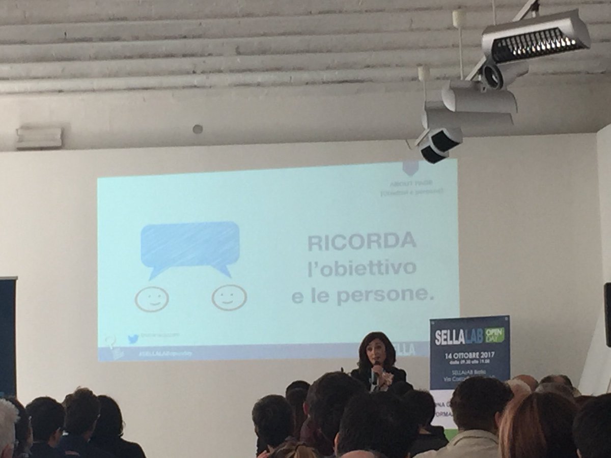 BorelloMarghe's tweet photo. @tatianacazzaro About Page: mette in relazione con i miei clienti: chiarire obiettivo e persone a cui mi rivolgo #SELLALABopenday @sellalab https://t.co/fVc0kMFrHv