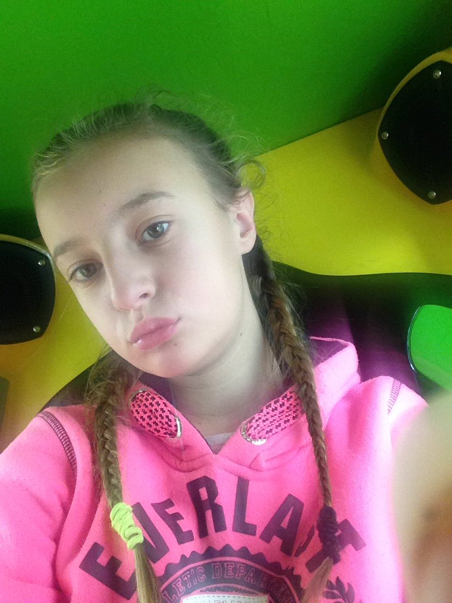 cazshove's tweet photo. In a kid machine lol😂😂😂 https://t.co/stywhl43ZU
