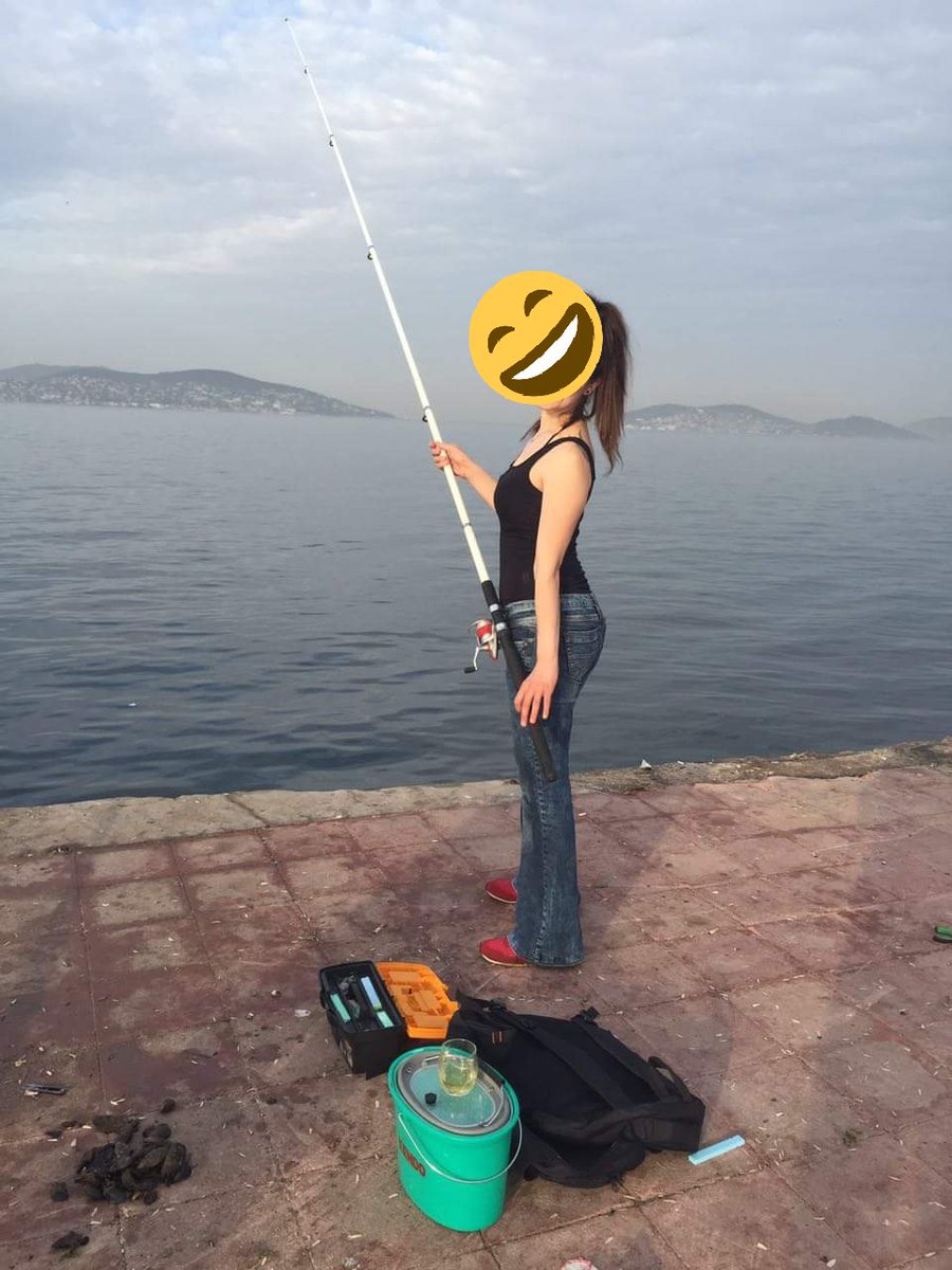 İlk defa bir kadına sevgilisinin yanında "kocan nasıl" diye sordum! 
İyiymiş...