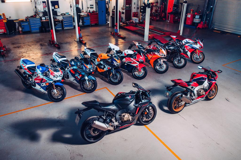 HondaUKBikes's tweet photo. Now that’s what you call a workshop ... #Fireblade25 https://t.co/5AFbSF7C8t