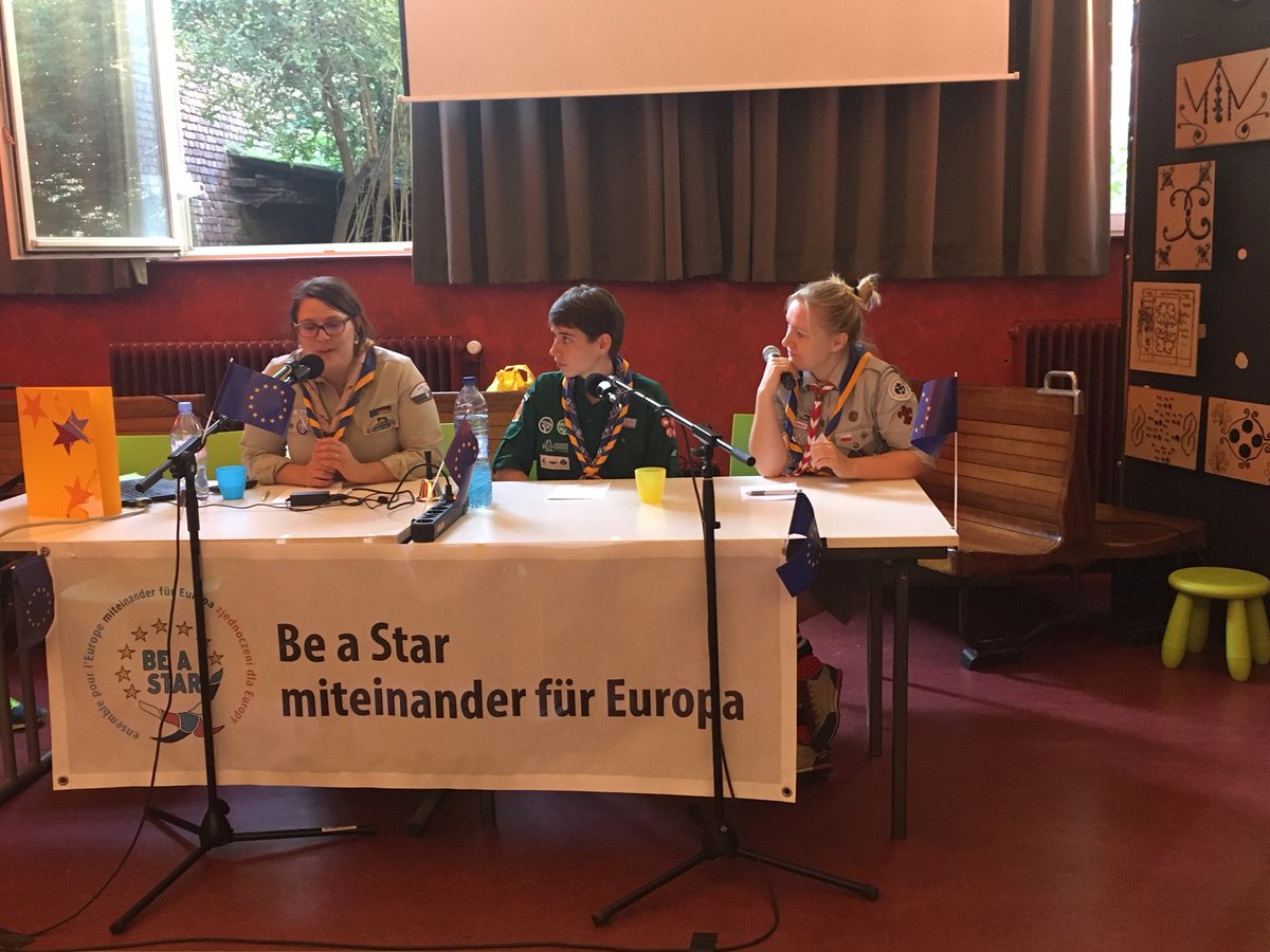 Es geht los! Wir diskutieren unsere Gemeinsame Erklärung zu unseren europäischen Werten. #Scouting4Europe