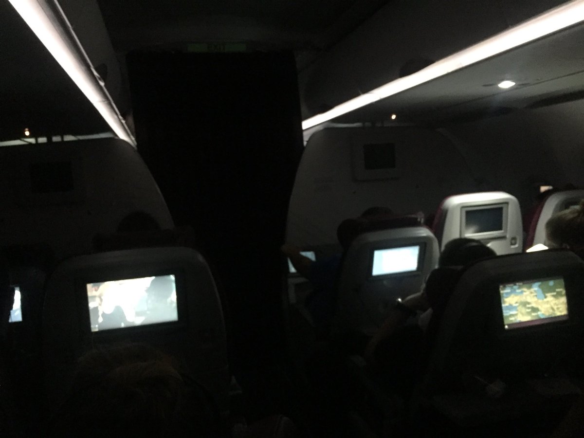 Makeiev's tweet photo. Do not underestimate mankind. #EnjoyTechnology. Watching premier league, playing chess, tweeting from 36000 feet? C’mon, #FutureIsNow https://t.co/Kw5UPXELMG
