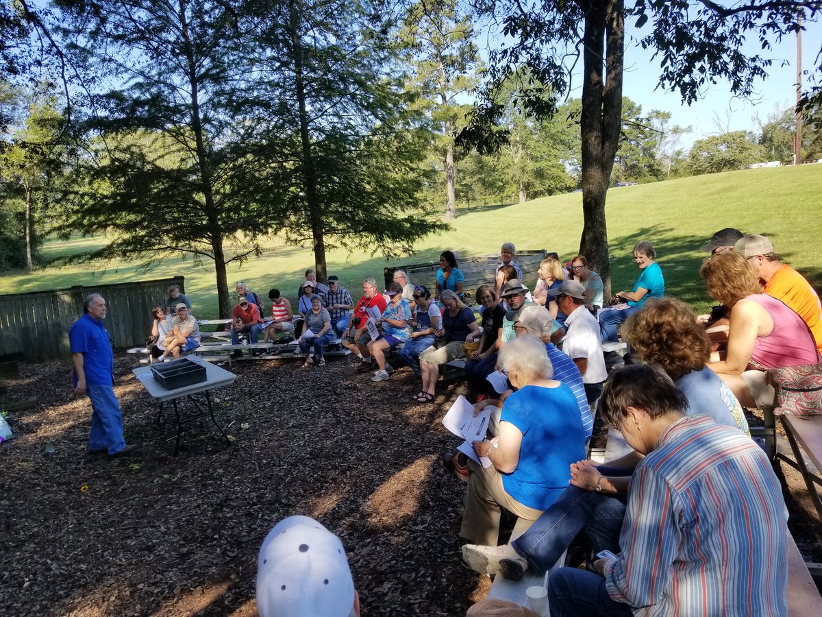 realgarybachman's tweet photo. @thatgardeninguy discussing composting #FFGF https://t.co/2qyVQUHZEb