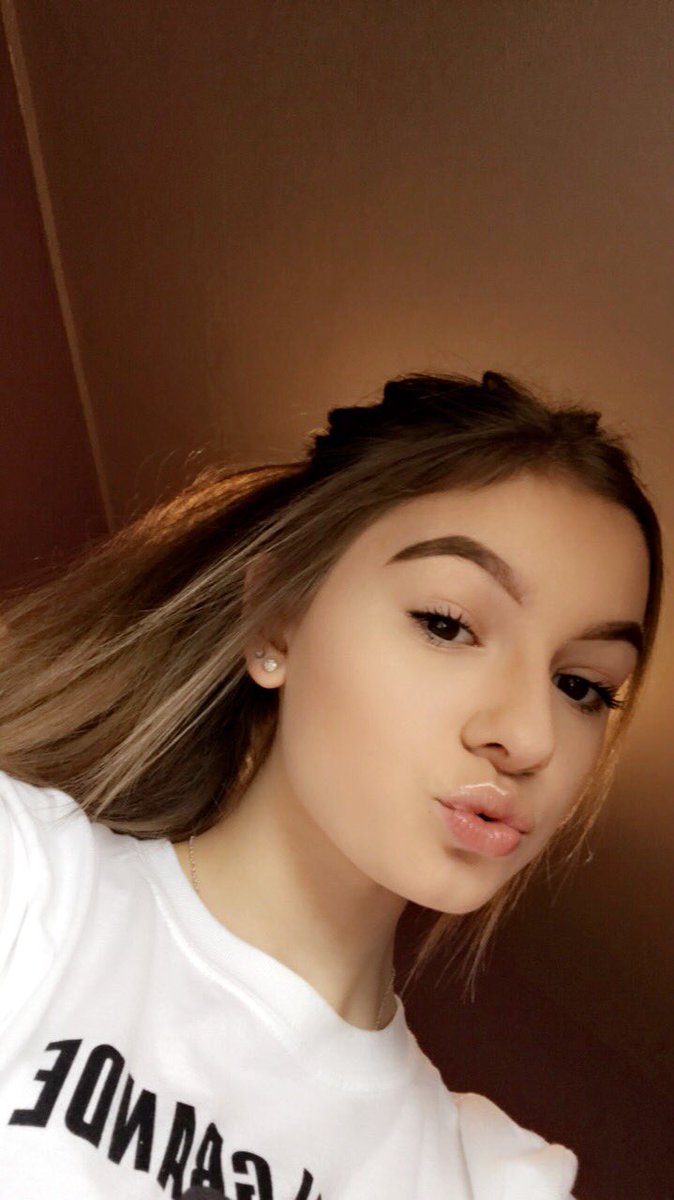 getweIIIbutera's tweet image. hehe