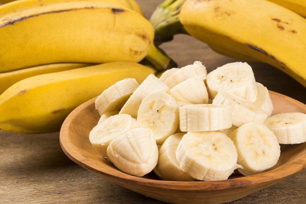 ZeiglersQue's tweet photo. Fresh bananas is how our incredible banana pudding comes into this world! #zeiglersbbq #hungry #yummy https://t.co/4IZIaQBj4o