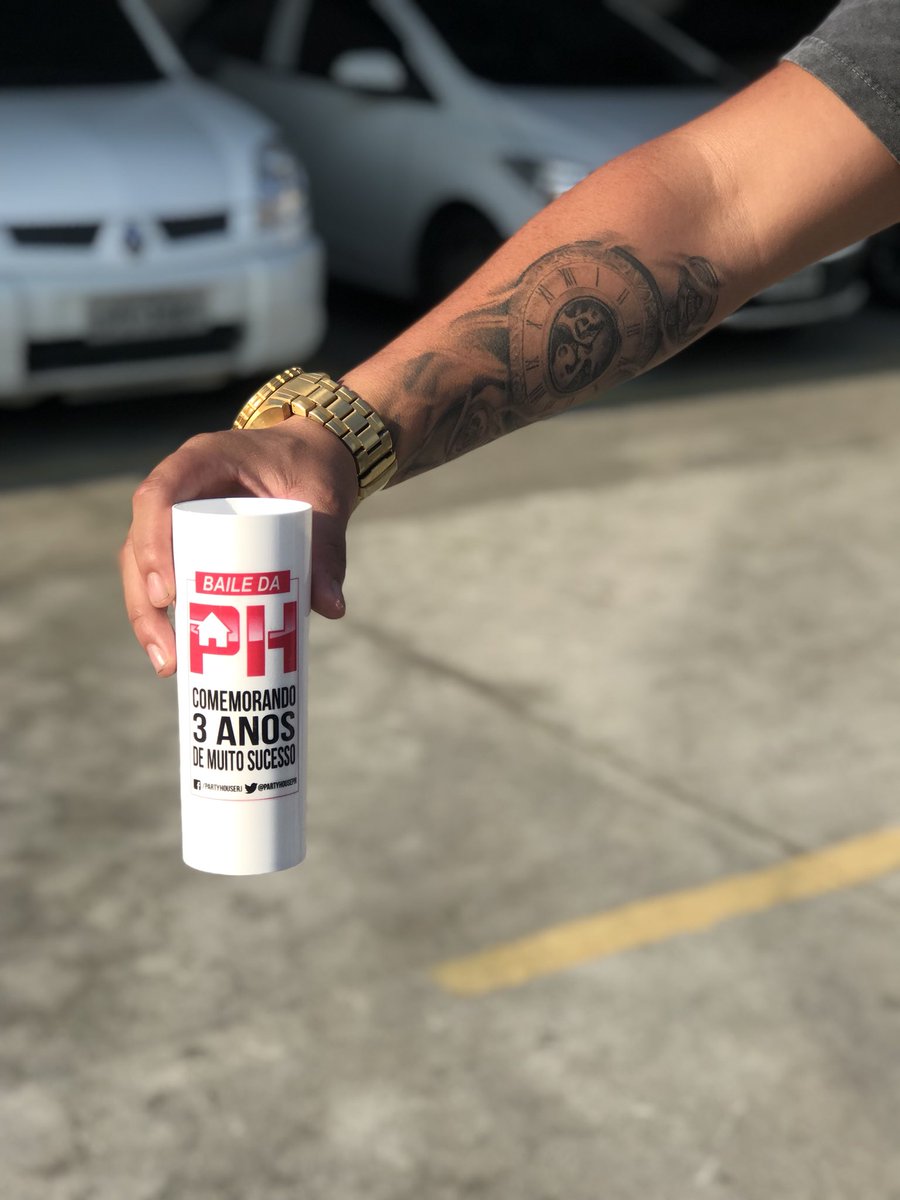 PartyhousePH's tweet photo. Não deixe de garantir o copo de mais uma edição da Party House!
Disponível para compra no local do evento! #BailedaPH https://t.co/CKJ1MDdbN4