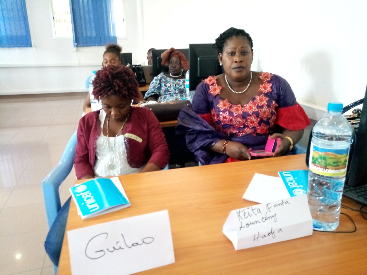 defassouantoine's tweet photo. Démarrage de l'atelier d'orientation des Jeunes et mentors sur les conséquences de la stigmatisation de l’avortement à la Bluezone de Kaloum https://t.co/EKse6ioduC