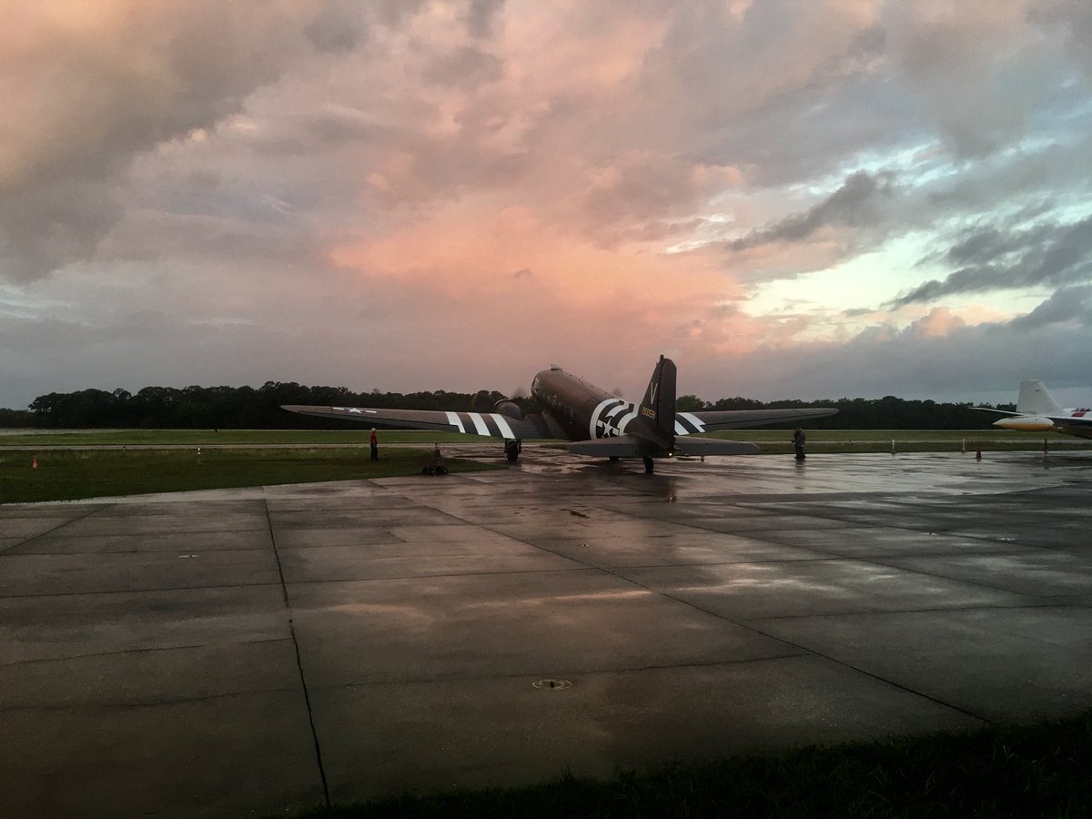 VAC_Warbirds's tweet photo. C 47 about to head out to Punta Gorda Fl. https://t.co/bBpPXyG4sw