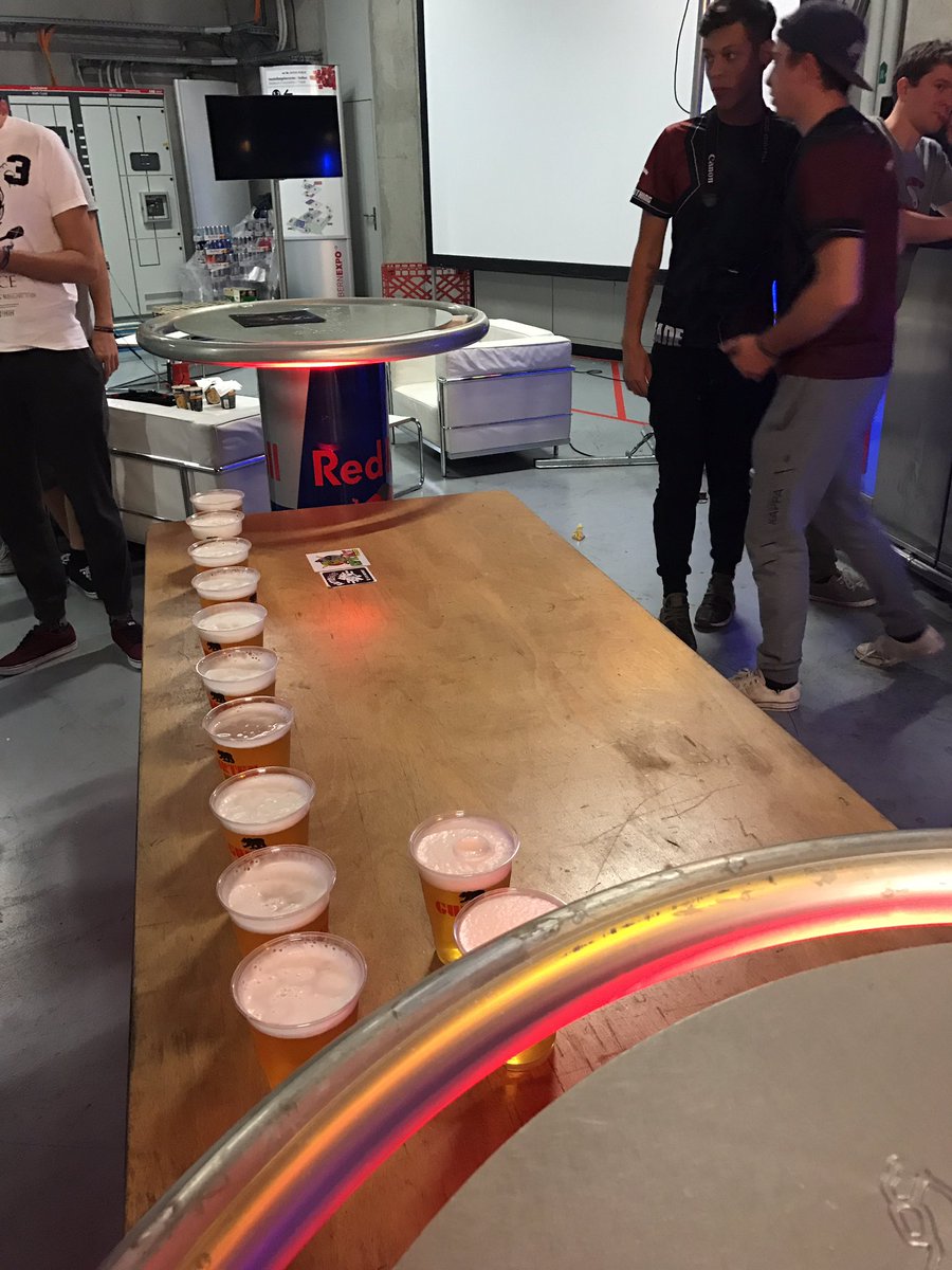 CleanBandit_HS's tweet image. Free beer @switzerlanCH #Sponsored by @SILENTGAMING_CH @dothem1337