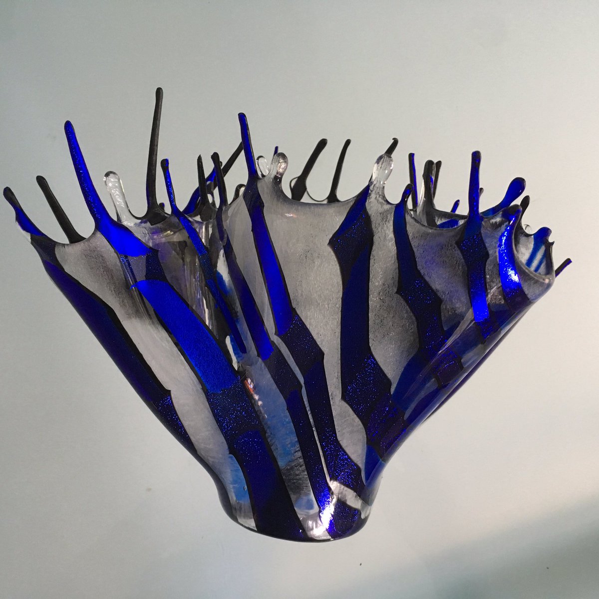 angelabradyRIBA's tweet photo. #HotOutofKiln inspired by water plant life #fuseglass https://t.co/ShwAb8QIXq