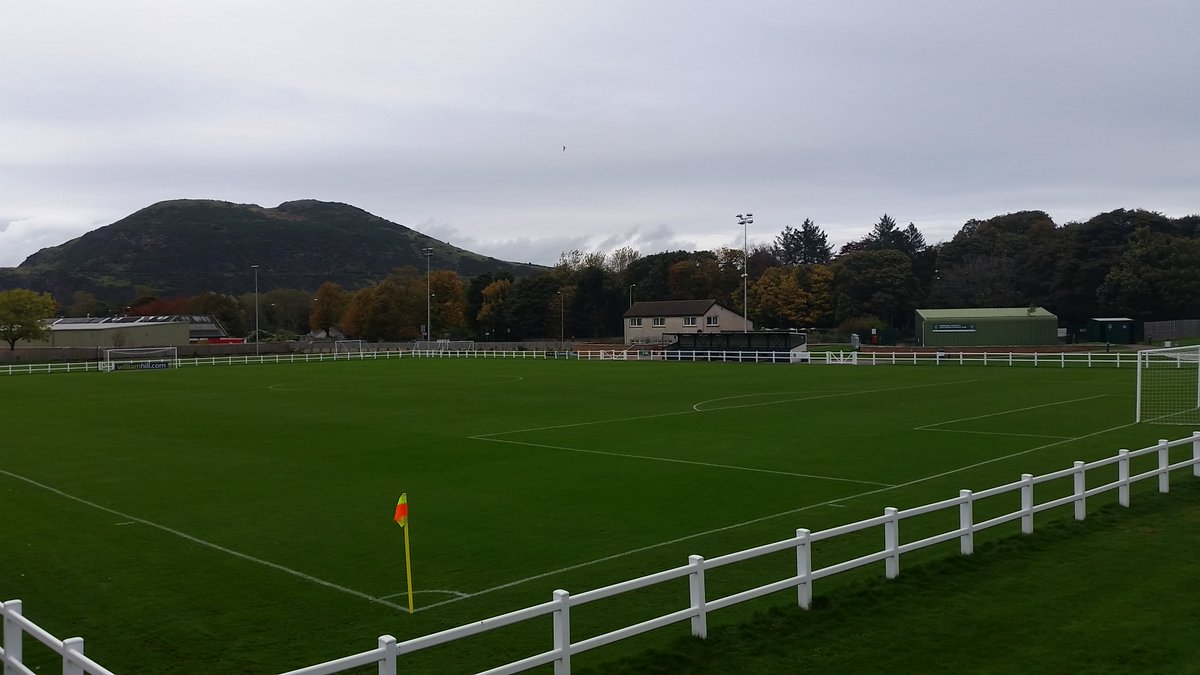EdinburghUniAFC's tweet photo. Just over 2 hours until KO and the pitch is looking great. Scottish Cup glory beckoning! #EUAFC #ScottishCup #WilliamHill #WRD17 https://t.co/JAvn8pauor