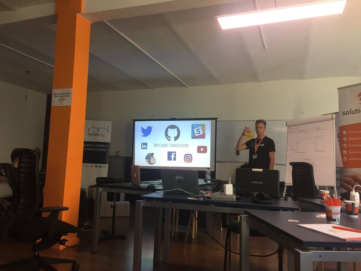 mattagohni's tweet photo. Lightning-Talk about opensource - culture @Sylius by @dukusz @solutionDrive #SyliusHackathon https://t.co/Ayn9Fjwqub