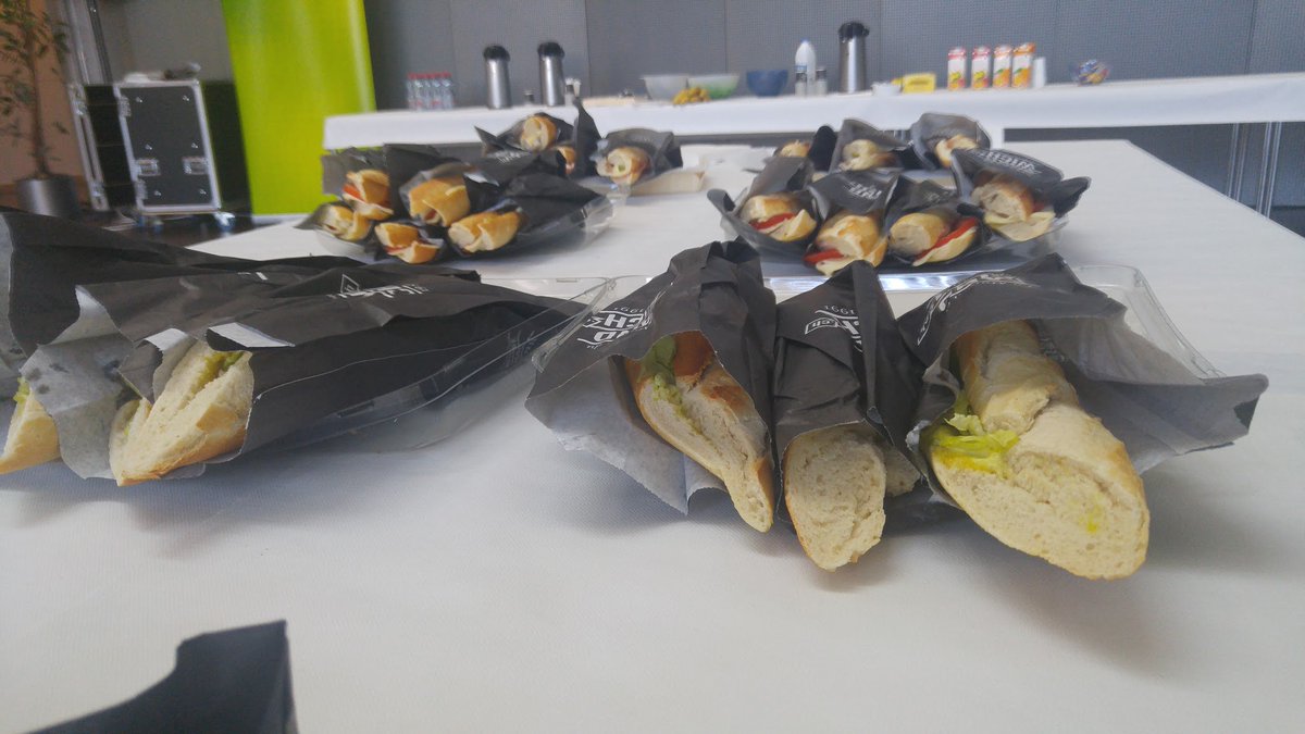 RailsGirlsGVA's tweet photo. Thank you @liip, #railsgirlsgva spospor for this delicious lunch! https://t.co/RBcFBj4jjo