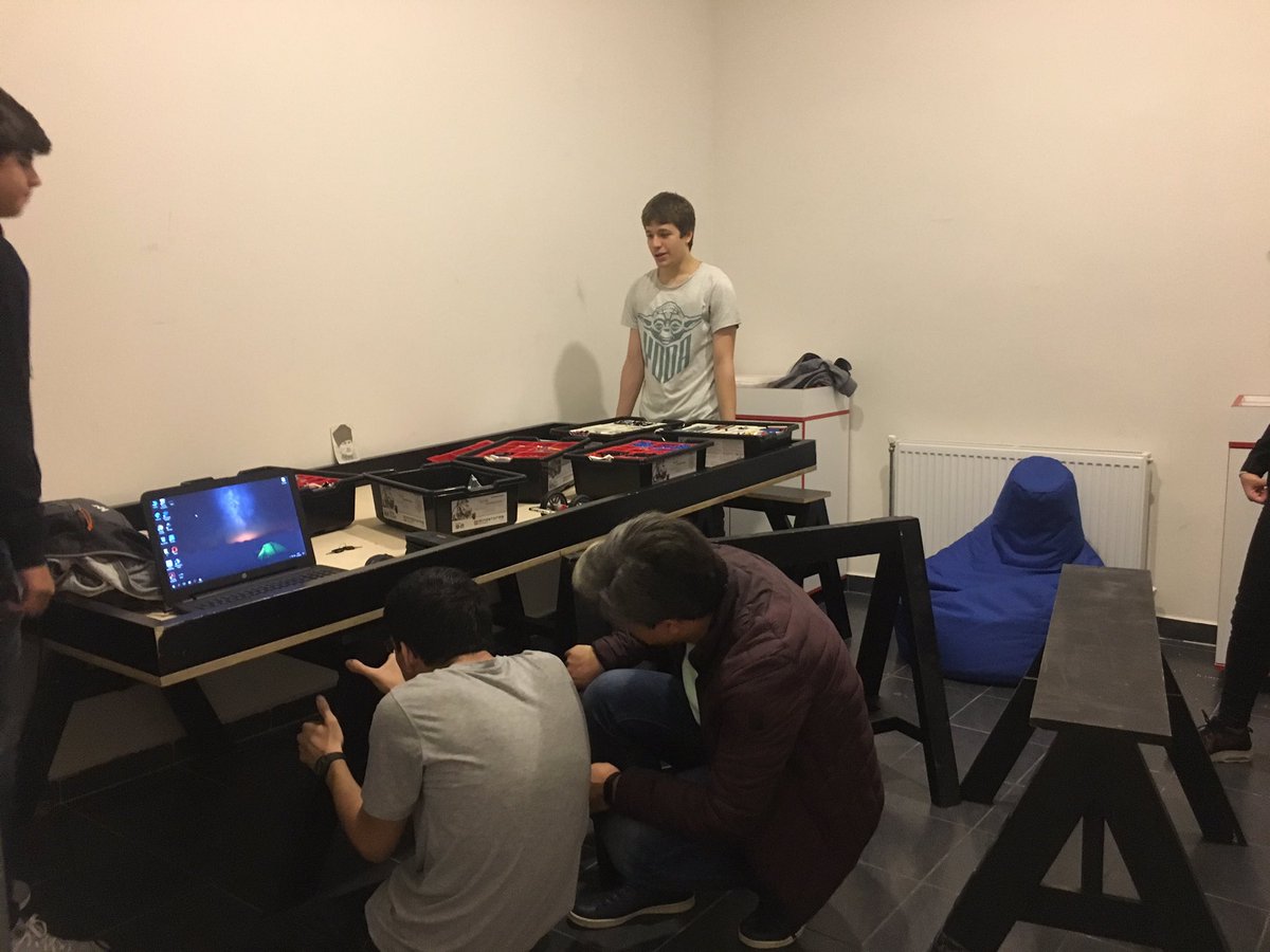 Çalismalarimiz son hizda devam ediyor. 💻 <a href="/bk_atasehir/">BK Ataşehir Lisesi</a>