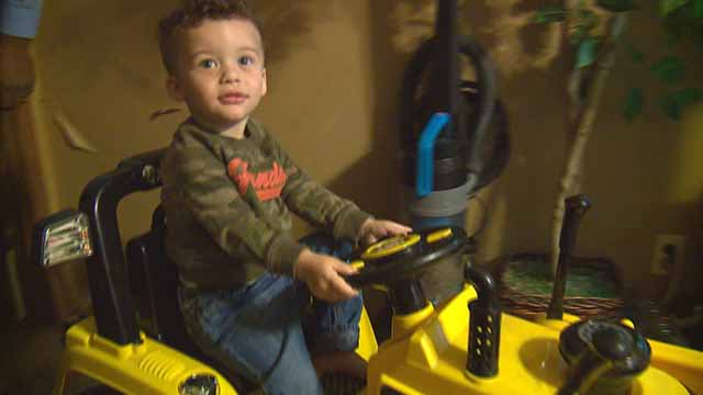 cbdwarehousecom's tweet photo. Illinois family says #hempoil has medical benefits after son becomes #seizure free https://t.co/FERcc9RPZ5 https://t.co/VCVC5DBtj0
