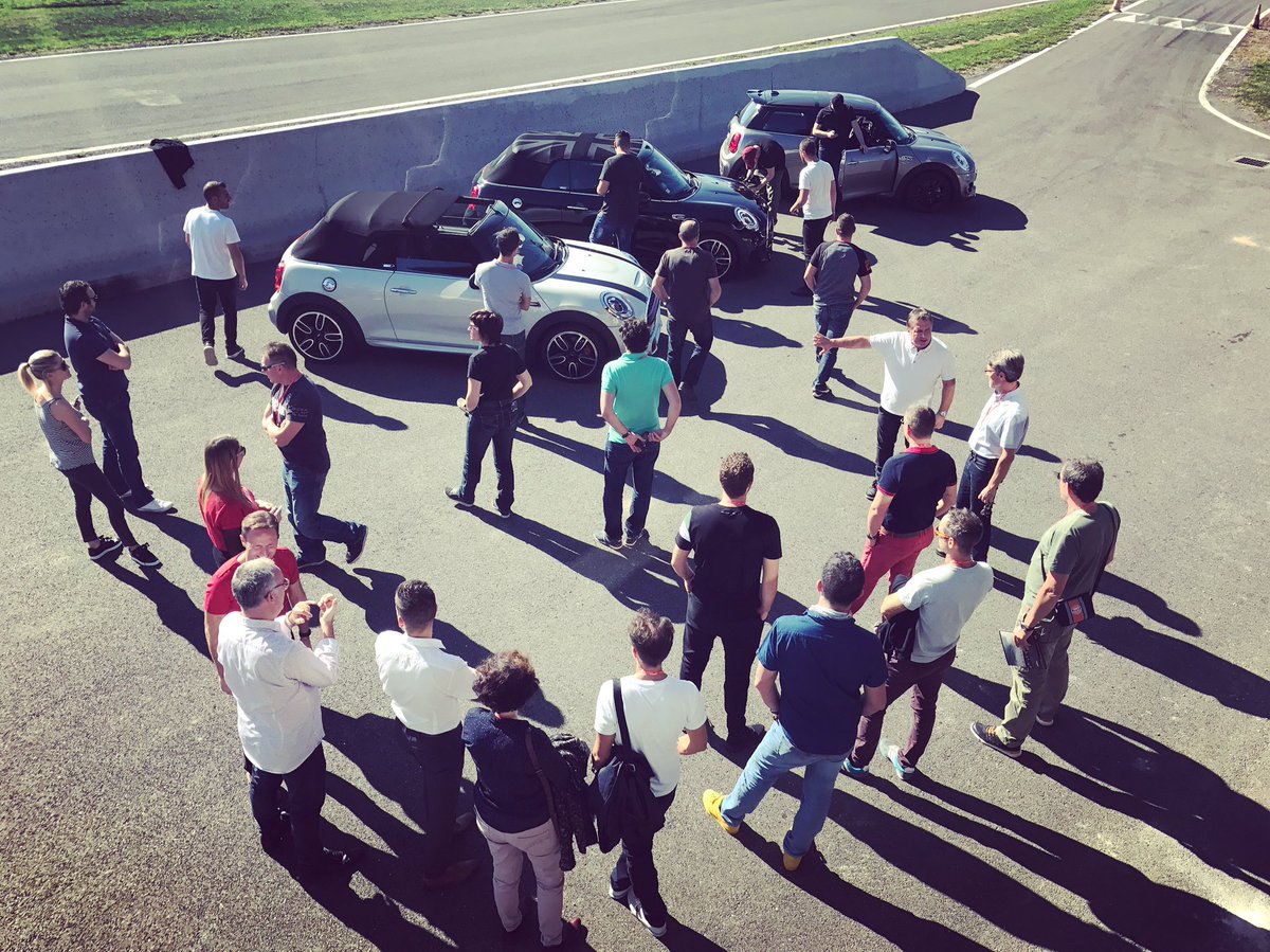 AltitudeBMWMINI's tweet photo. #WeAreAltitude [MINI RACING DAYS, VIVEZ L’EXPERIENCE JOHN COOPER WORKS]

Découvrez cet après-midi des bijoux de technologies !!!

#Paddock42 https://t.co/F8eBzjA4lO
