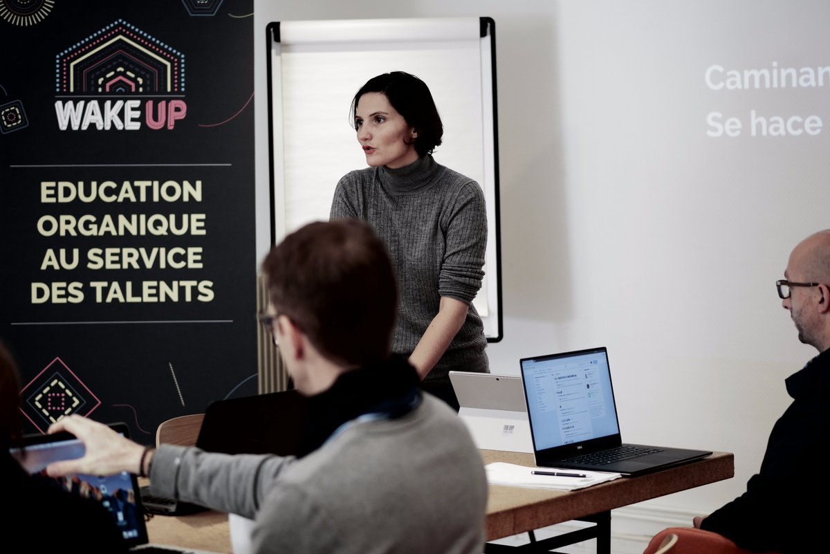 wakeup_io's tweet photo. Promo🍁 • L'importance du personal branding à l'ère 2.0 avec @CelineWipat ! 👑@alan_assurance https://t.co/m71g4MuT0p