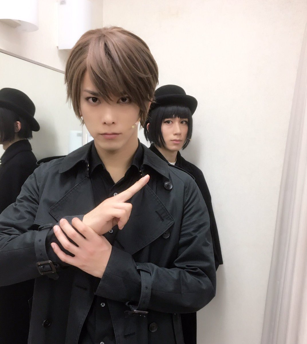 平牧仁 シキドロップ ミラステ3日目 ご来場ありがとうございました 一回一回 燃え尽きる思いで心入れ替え魂込めて演じさせて頂いてます 皆さんの魂に響く作品になっていたら幸いです 明日も明日の坂を全力で駆け上がります 平牧仁 シキドロップ ミラステ3日目 ご来場ありがとうございました 一回一回 燃え尽きる思いで心入れ替え魂込めて演じさせて頂いてます 皆さんの魂に響く作品になっていたら幸いです 明日も明日の坂を全力で駆け上がります