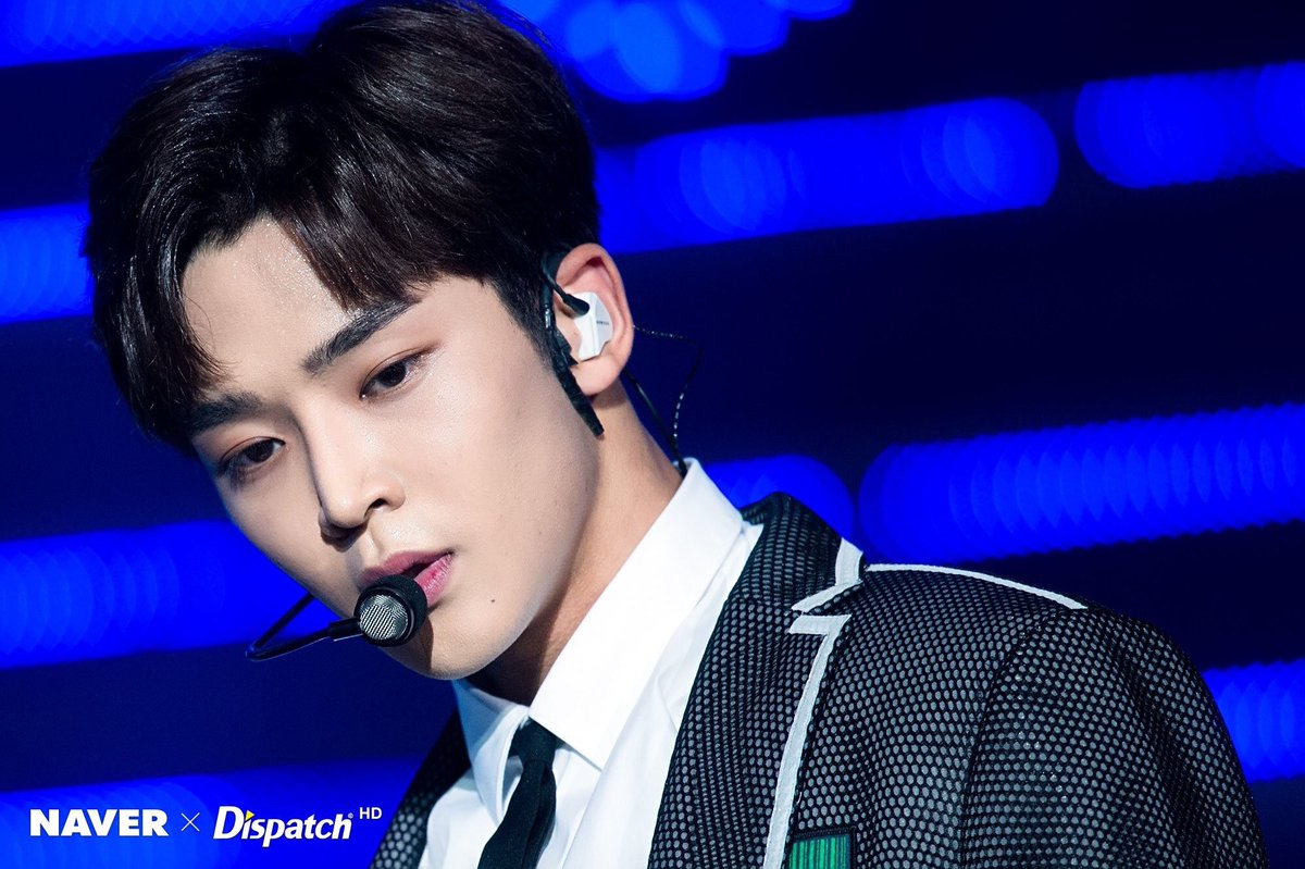ROWOON_TH's tweet photo. 171014 Dispatch Naver update #Rowoon #SF9 ในงาน Korea Music Festival https://t.co/PwAqigBWxa