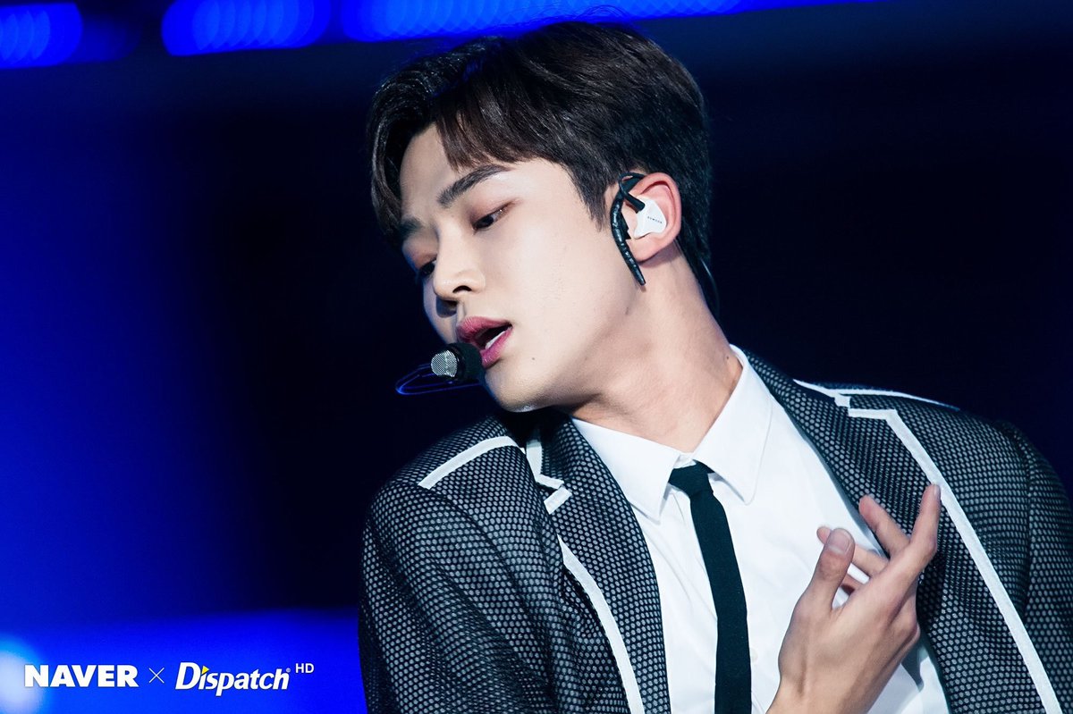 ROWOON_TH's tweet photo. 171014 Dispatch Naver update #Rowoon #SF9 ในงาน Korea Music Festival https://t.co/PwAqigBWxa