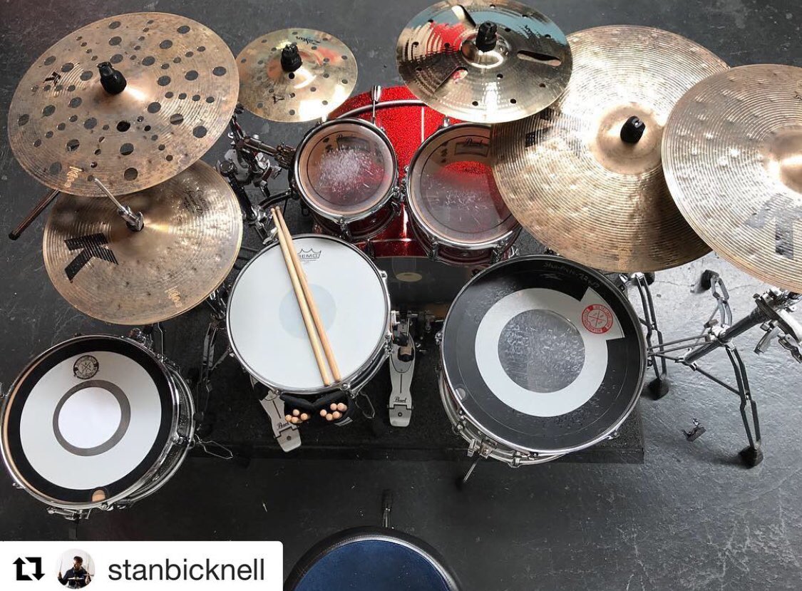 BigFatSnareDrum's tweet photo. @StanBicknell Setup. @PearlDrumCorp @ZildjianCompany @zildjiansticks @remopercussion @EvettsDrums @Allbirds #RhythmicallyCaffeinated #BFSD https://t.co/4TBQ0Znc5q